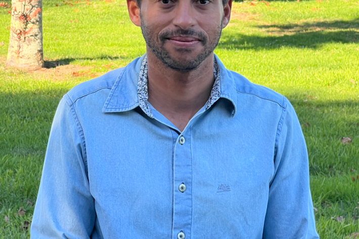 Coastal scientist Rafa Costa Santana
