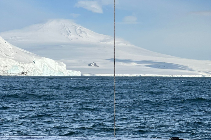 Land! First glimpse of the frozen continent 