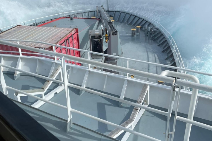 Spray viewed from the bridge of Tangaroa - Campbell Plateau