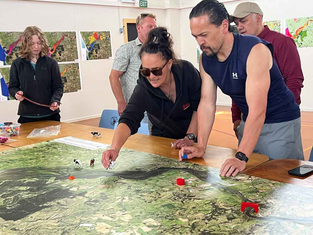 A facilitated discussion and visualisation exercise let community members brainstorm adaption options for their community to cope and thrive in a changing environment. 