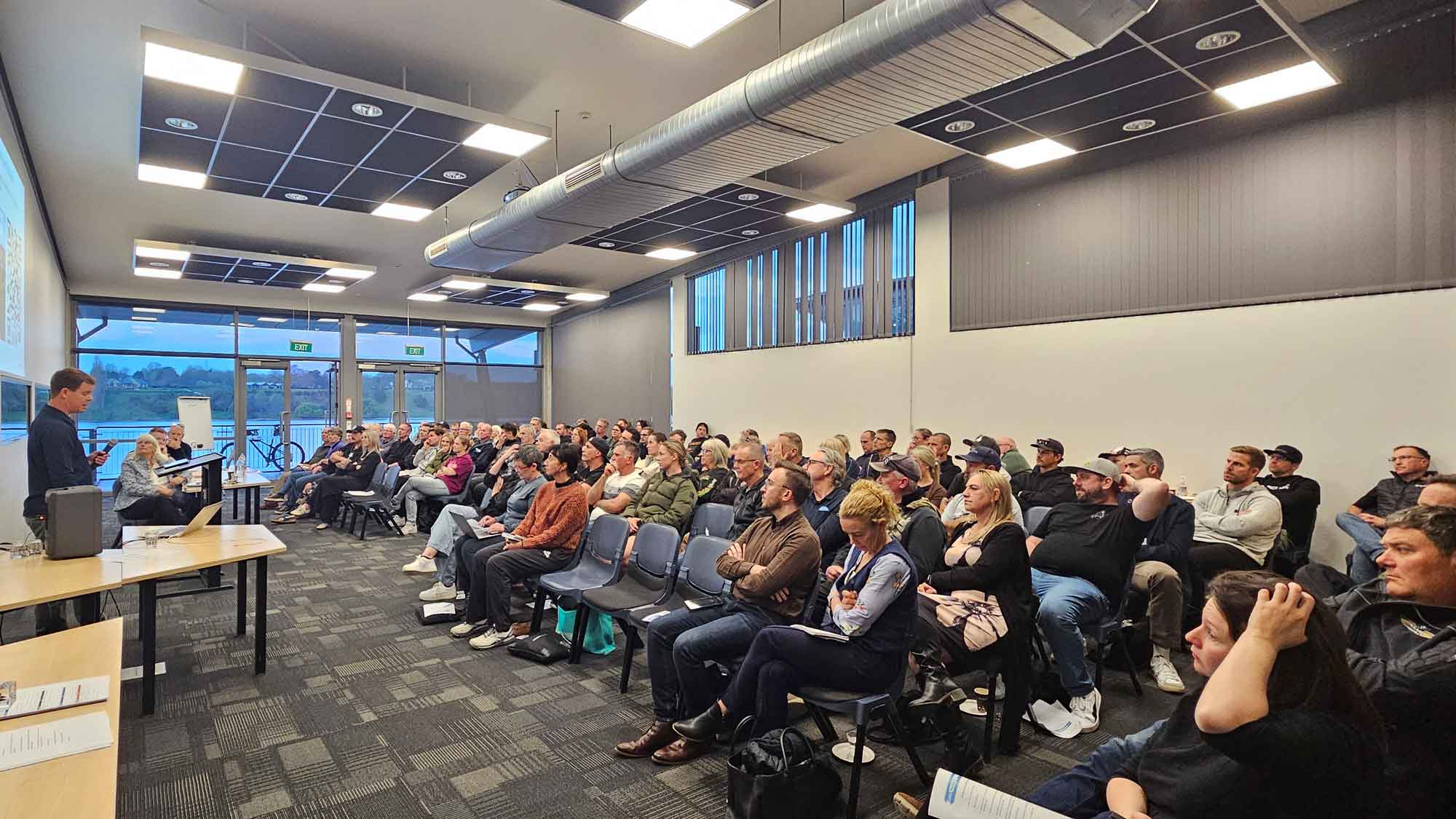 Presentation to Karāpiro Lake users group meeting in October of Earth Sciences NZ decontamination research and process. 