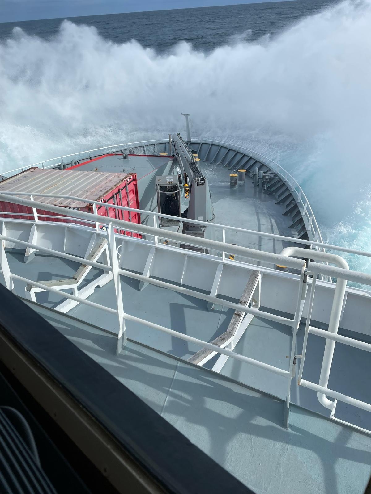 Spray viewed from the bridge of Tangaroa - Campbell Plateau